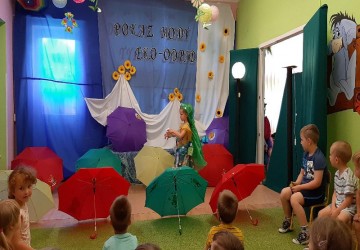 Powiększ obraz: Pokaz mody "EKO - ODPAD" - rozstrzygnięcie konkursu z nagrodami