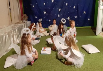 Powiększ obraz: "Nie było miejsca dla Ciebie" - występ Bożonarodzeniowy