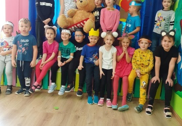 Powiększ obraz: DZIEŃ PLUSZOWEGO MISIA GR II