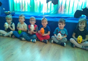 Powiększ obraz: "Abrakadabra" - wróżby i zabawy andrzejkowe w grupie Maluszków 