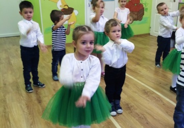 Powiększ obraz: DZIEŃ EDUKACJI NARODOWEJ GR I