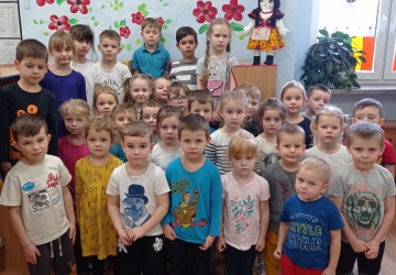 Powiększ obraz: "WSZYSTKIE KOLORY ŚWIATA" - WSPIERAMY AKCJĘ UNICEF 