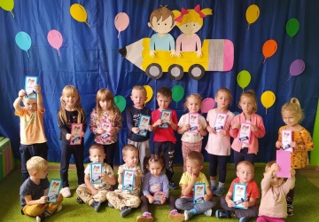 Powiększ obraz: MIĘDZYNARODOWY DZIEŃ PRZEDSZKOLAKA - MALUCHY