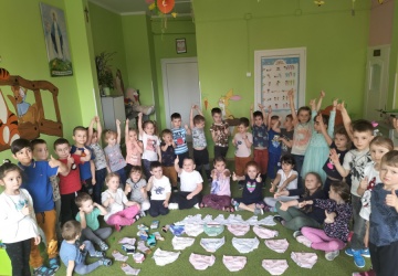 Powiększ obraz: TRZECIA ZBIÓRKA DLA DZIECI Z UKRAINY - DZIĘKUJEMY