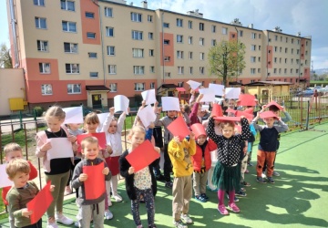 Powiększ obraz: DZIEŃ FLAGI