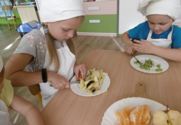 Powiększ obraz: Zdrowo i wesoło w grupie II