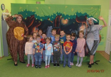 Powiększ obraz: "Licho nie śpi" - teatr Zielony Melonik 