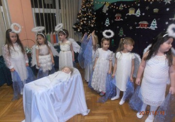 Powiększ obraz: Jasełka u starszaków
