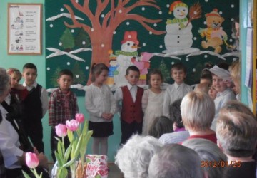 Powiększ obraz: Dzień Babci i Dziadka - gr. II 25.01.2012r. 