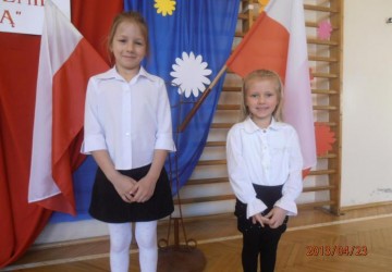 Powiększ obraz: PRZEDSZKOLAKI KRAJ KOCHAJĄ WIERSZE O OJCZYŹNIE ZNAJĄ - konkurs - 22.04.2013r.