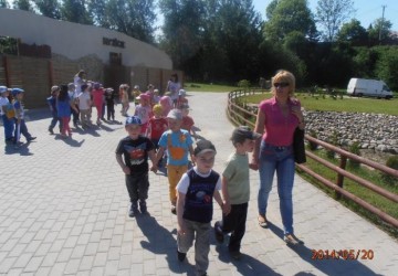 Powiększ obraz: Jedziemy do Dinozekolandii - wycieczka