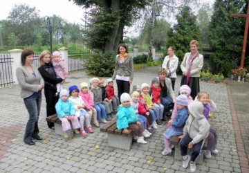 Powiększ obraz: MSZA ŚW. z okazji inauguracji nowego roku szkolnego 2010/2011 - 14.09.2010r. 