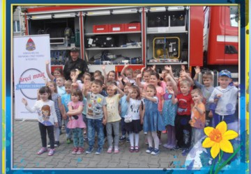 Powiększ obraz: Zajęcia edukacyjne- "Próbna ewakuacja"